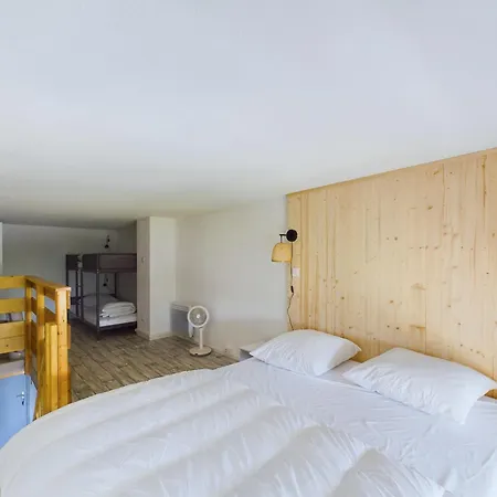 Апартаменты A 150m De La Plage, Mezzanine Pour 4 *