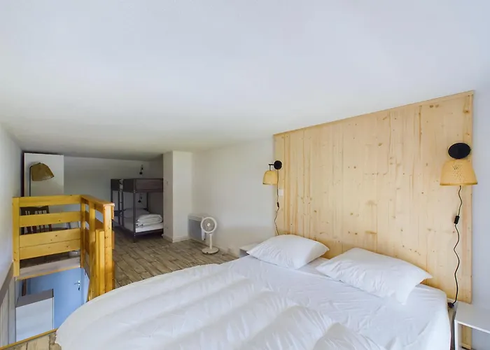 Daire A 150m De La Plage, Mezzanine Pour 4 *