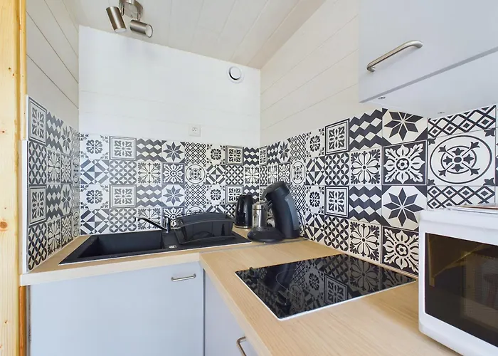 A 150m De La Plage, Mezzanine Pour 4 *